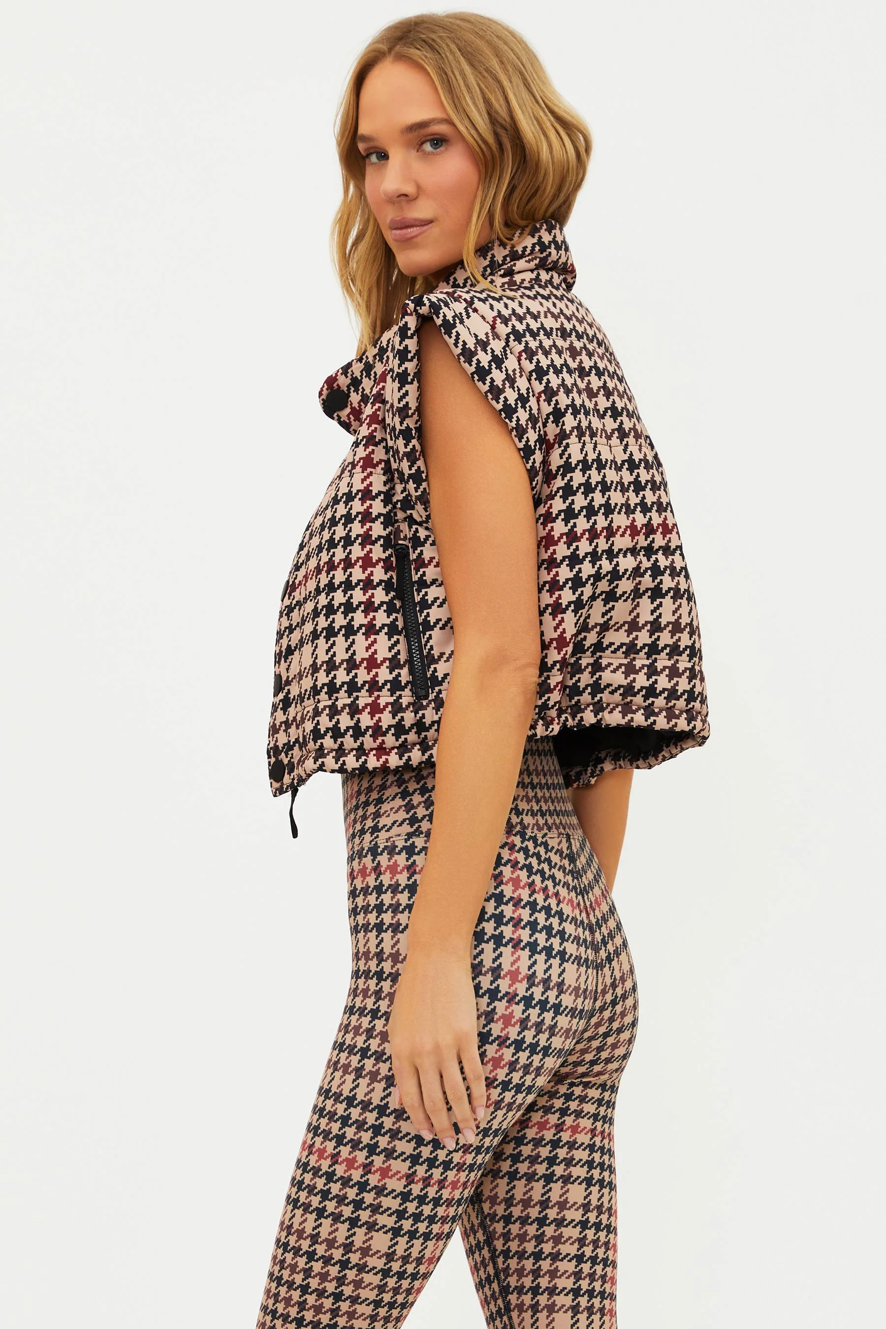Canyon Puffer Vest Midnight Houndstooth - Image 10